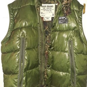 Akoo vest